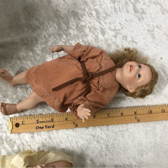 Vintage Ashton Drake Let the Little Children come to me figurines Jesus-FLAWED - Picture 4 of 15